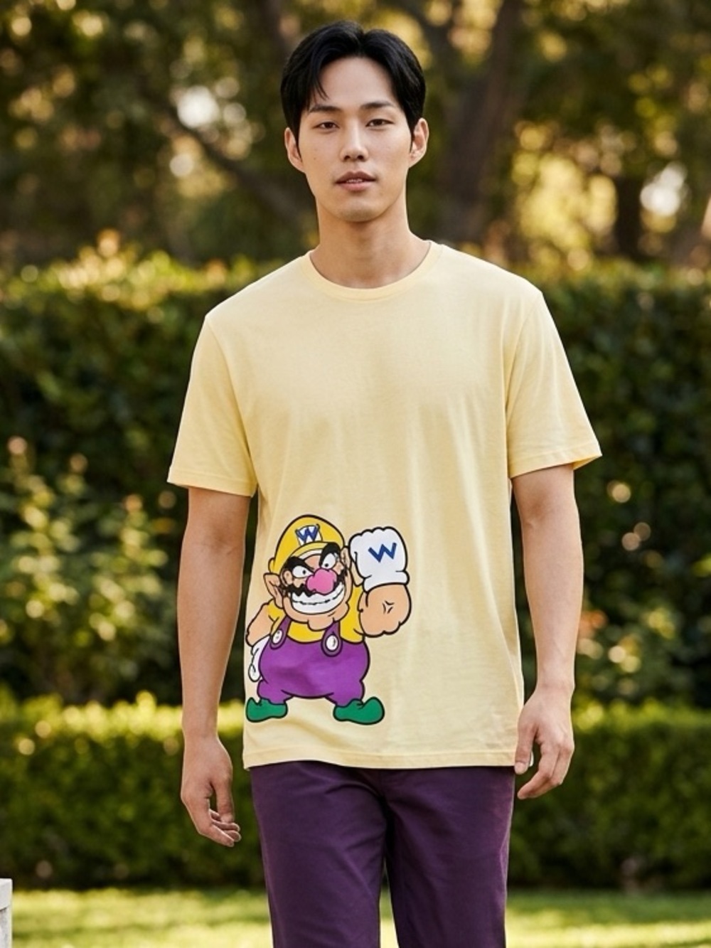 NWOT Nintendo Unisex Yellow Super Mario Short Sleeve Graphic Tee Shirt - Size XL